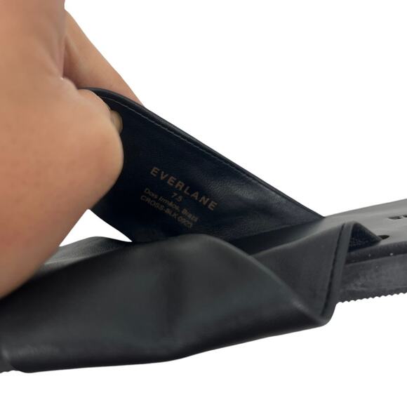 EVERLANE The Day Crossover Sandals Leather Black Flat Heel Slip On 7.5 NEW - Picture 6 of 7